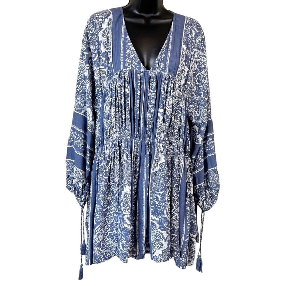 En Creme Swing Dress With Drop Waist And Volume Sleeves In Paisley Print